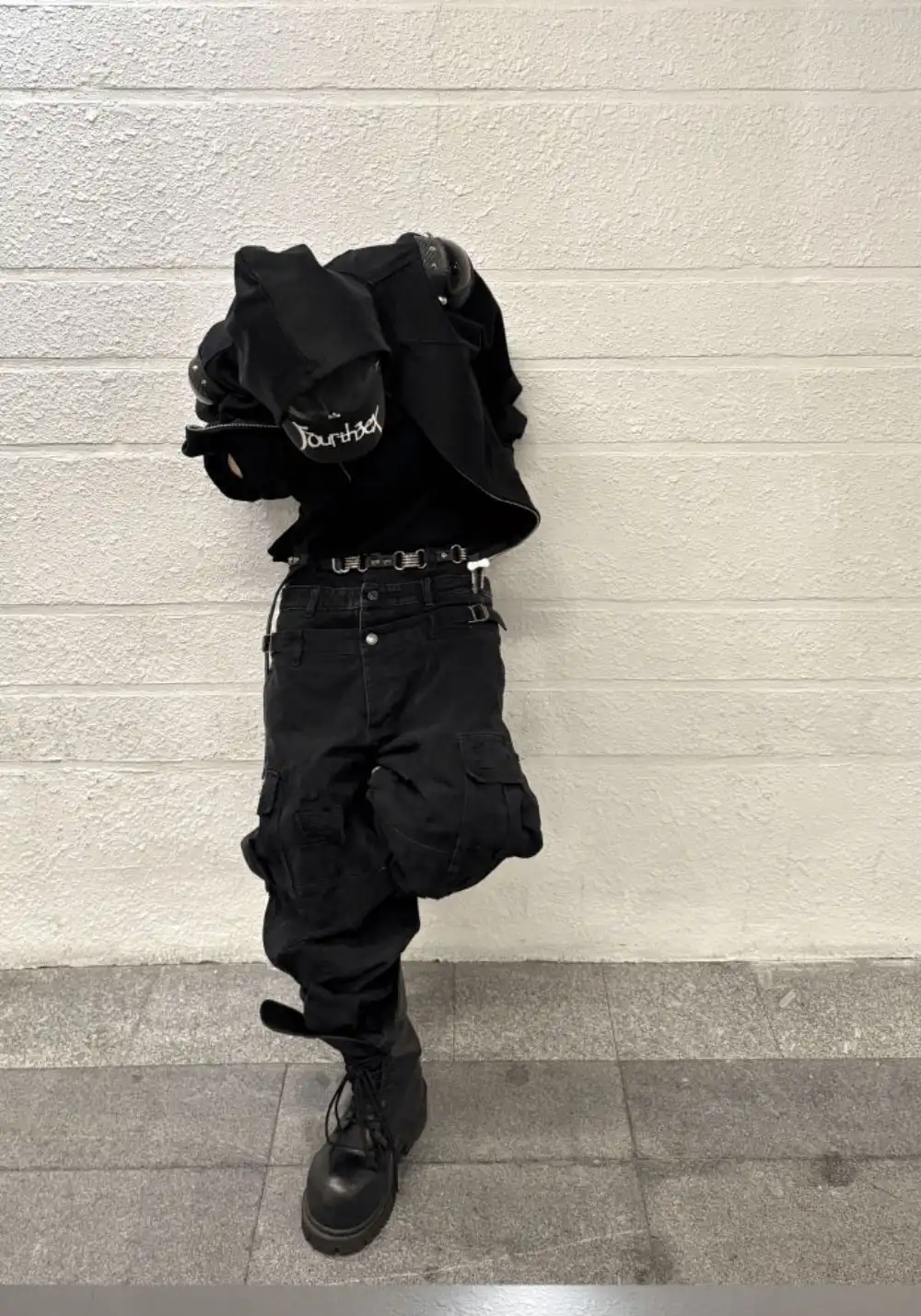 GOJOYJINNI丨Triple Waistband Distressed Cargo Jeans
