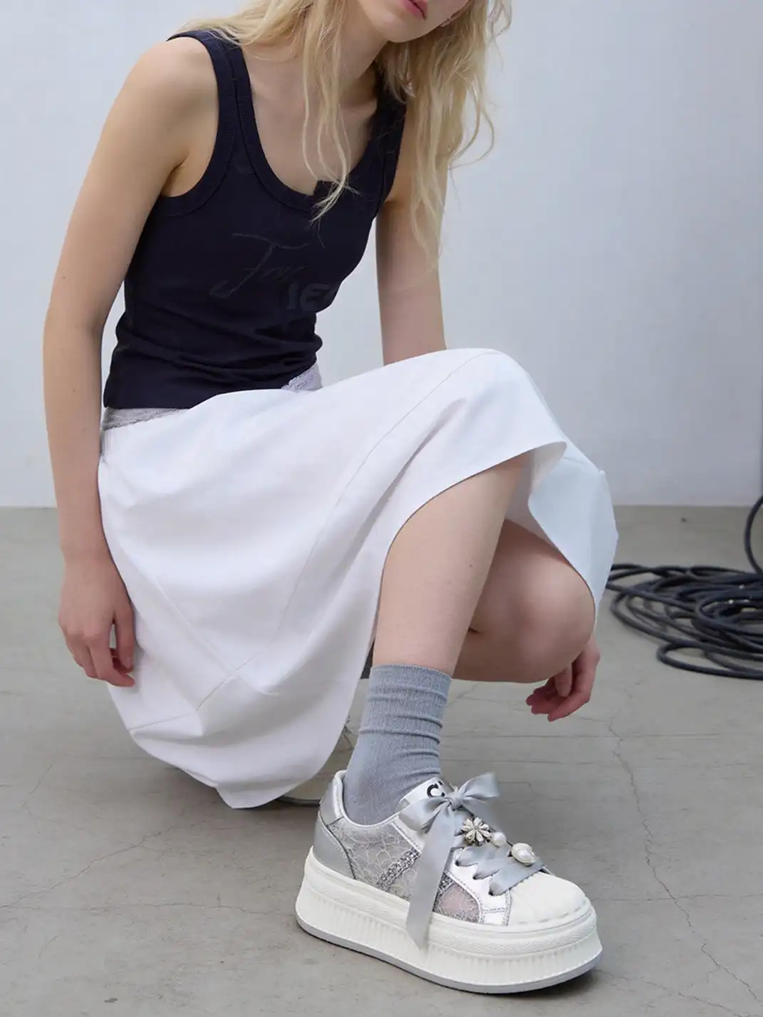 C.BANNER丨Shell Head Silk Ribbon Lace Low-top Sneakers