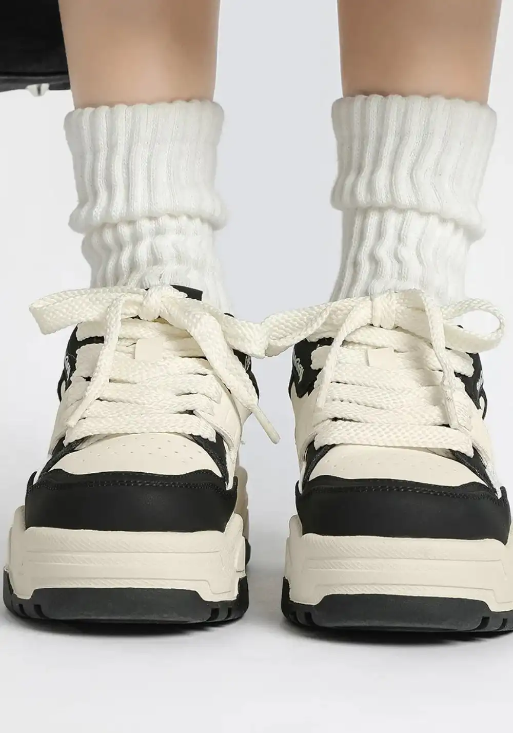 SMILEY丨Retro Skate Shoes (Unisex)