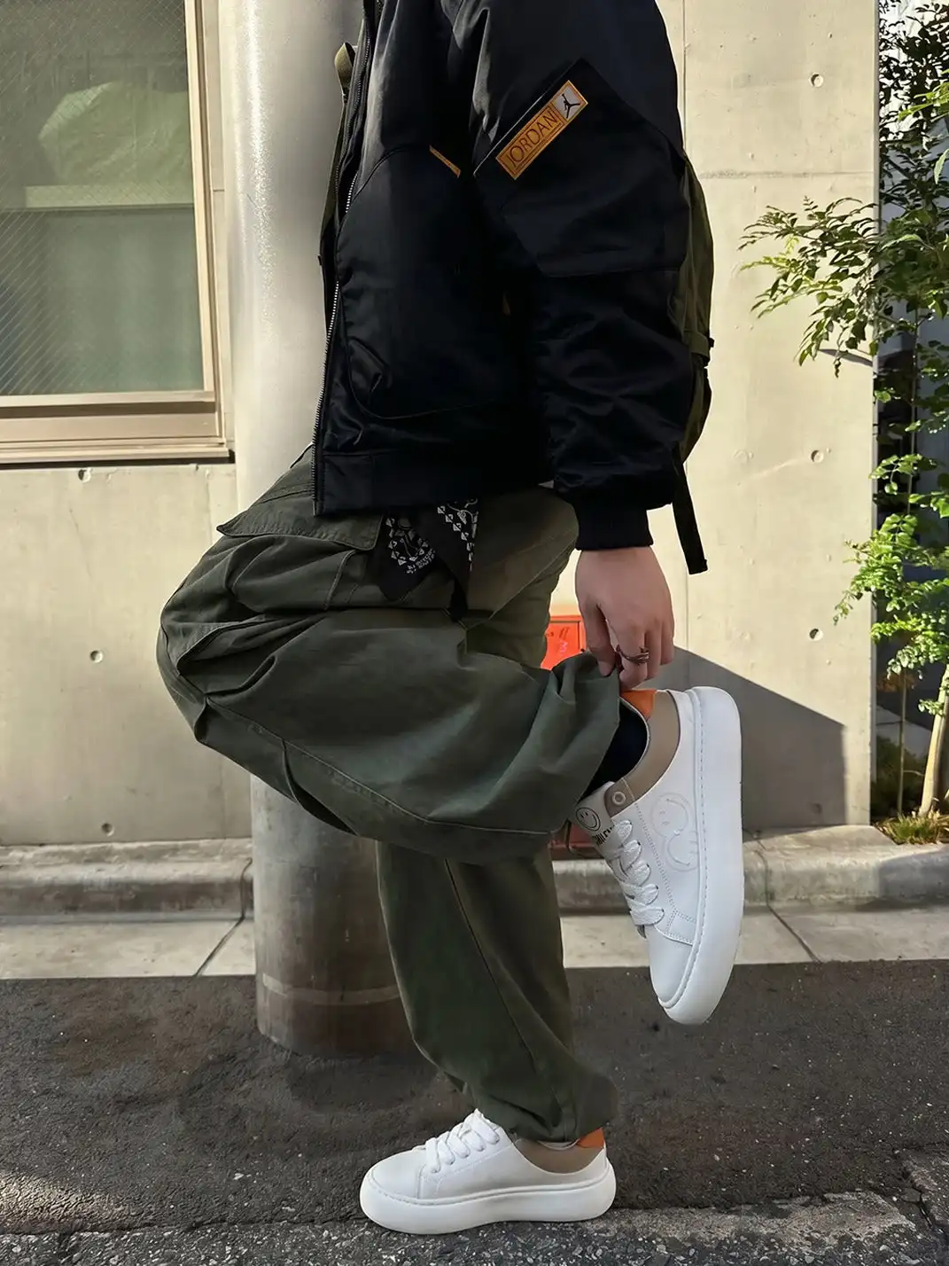 SMILEY丨Men's Lightweight Smiley Leather Sneakers