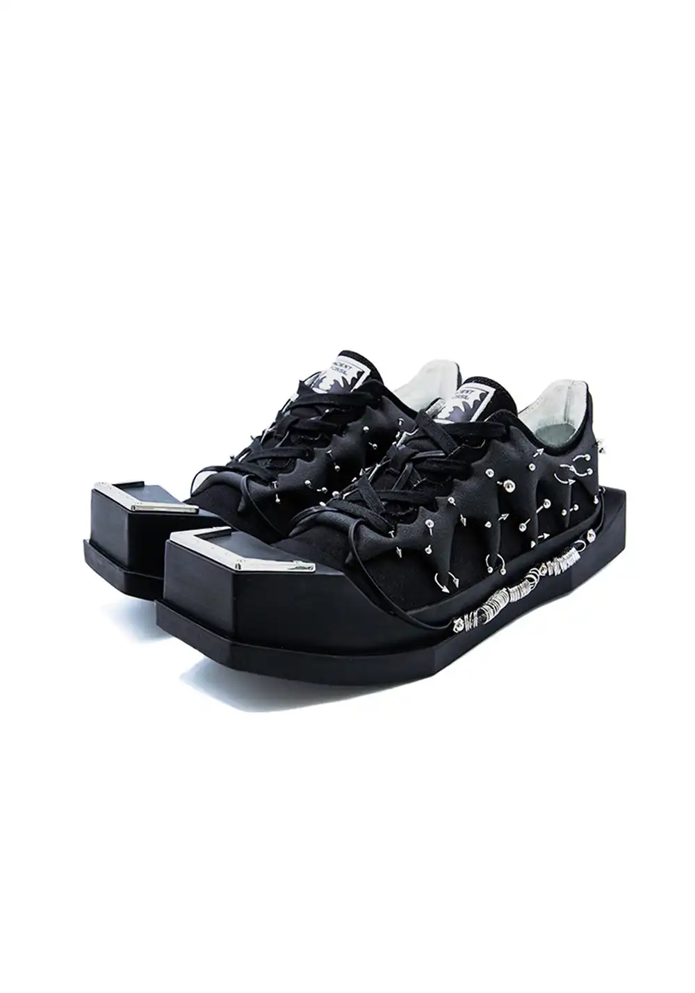 ANCIENT FOSSIL丨Studded Square-Toe Canvas Sneakers (Black, Unisex)