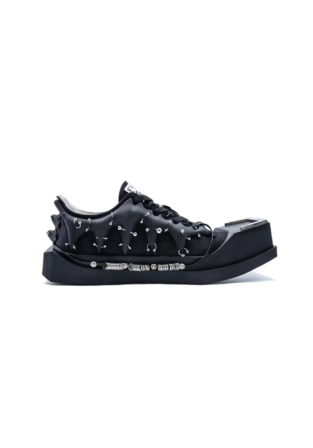 ANCIENT FOSSIL丨Studded Square-Toe Canvas Sneakers (Black, Unisex)