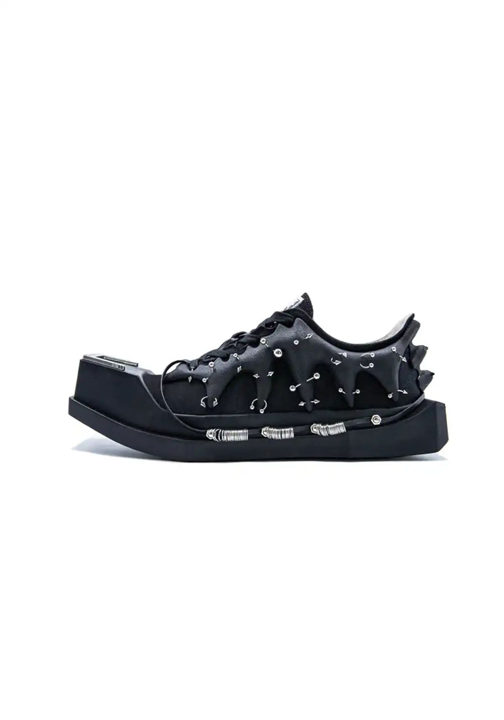 ANCIENT FOSSIL丨Studded Square-Toe Canvas Sneakers (Black, Unisex)