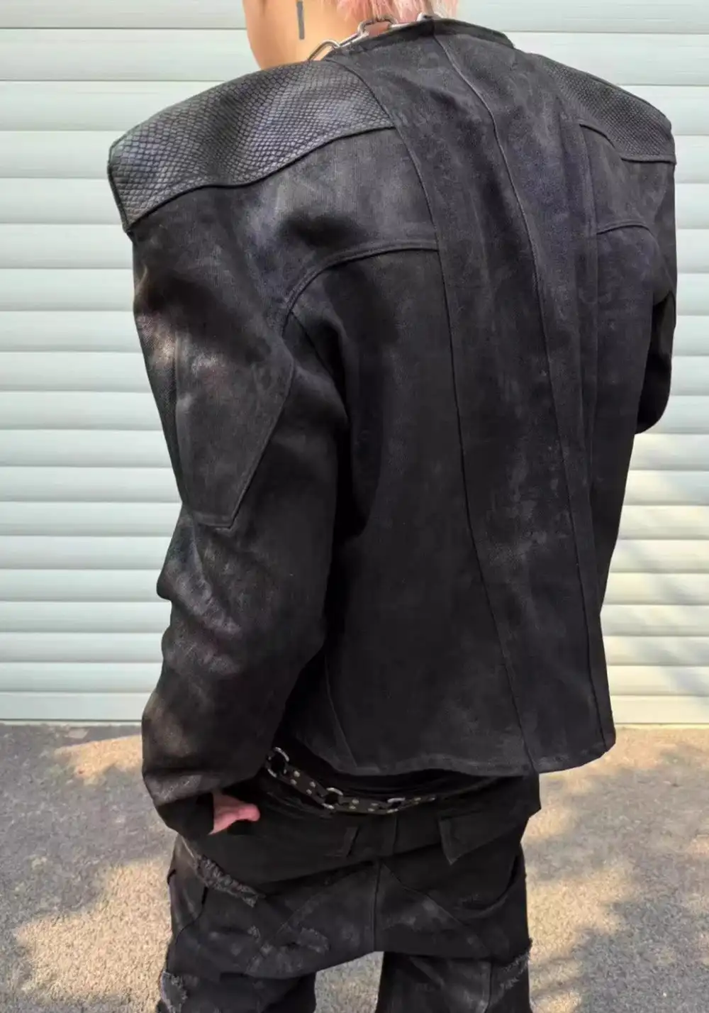 Disark│Snake-Textured Blade Jacket