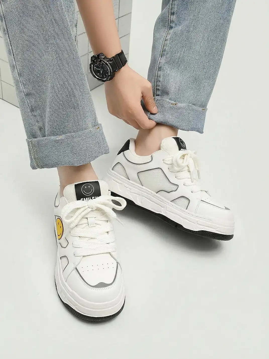 SMILEY丨Fabric-Leather-Mesh Breathable Sports Casual Shoes (White)
