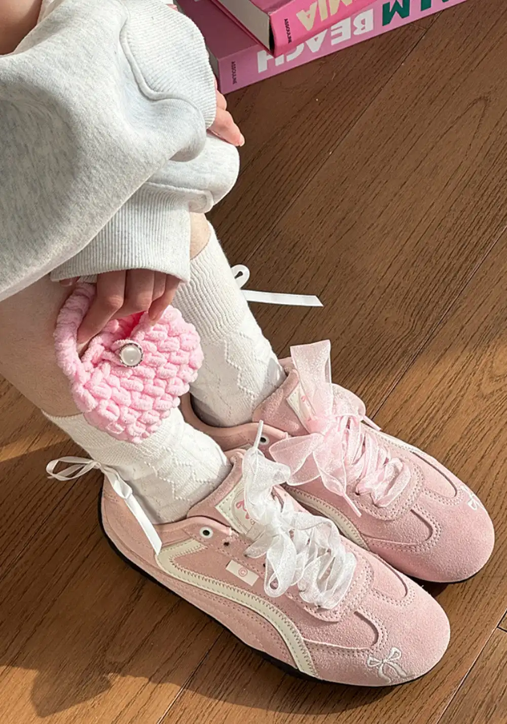 Catsofa丨emoji-lab: Cat & Couch - Spring Edition Pink Racing Flats
