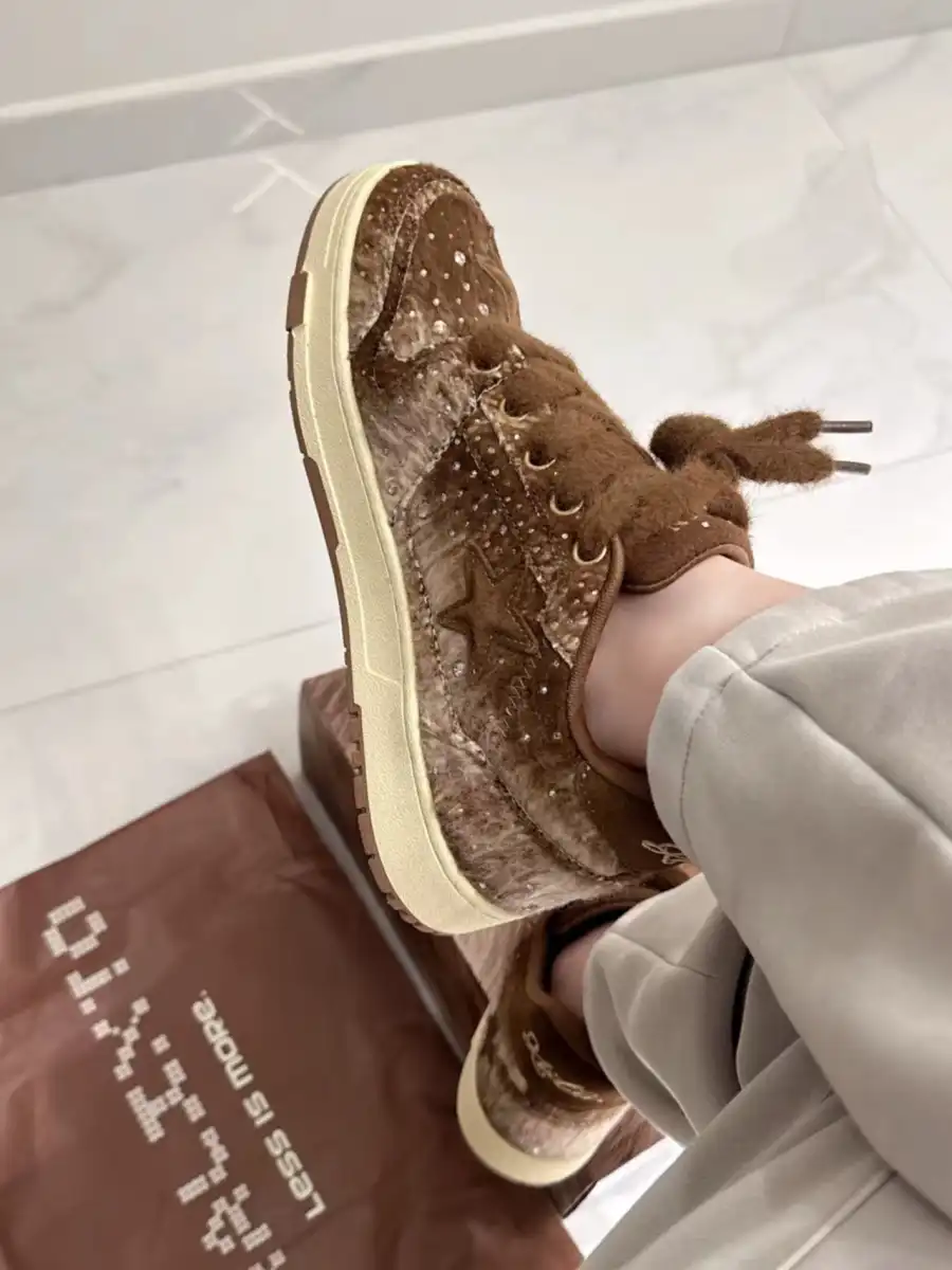 KAALIXTO丨Gradient Brown Fuzzy Star Sneaker - 4