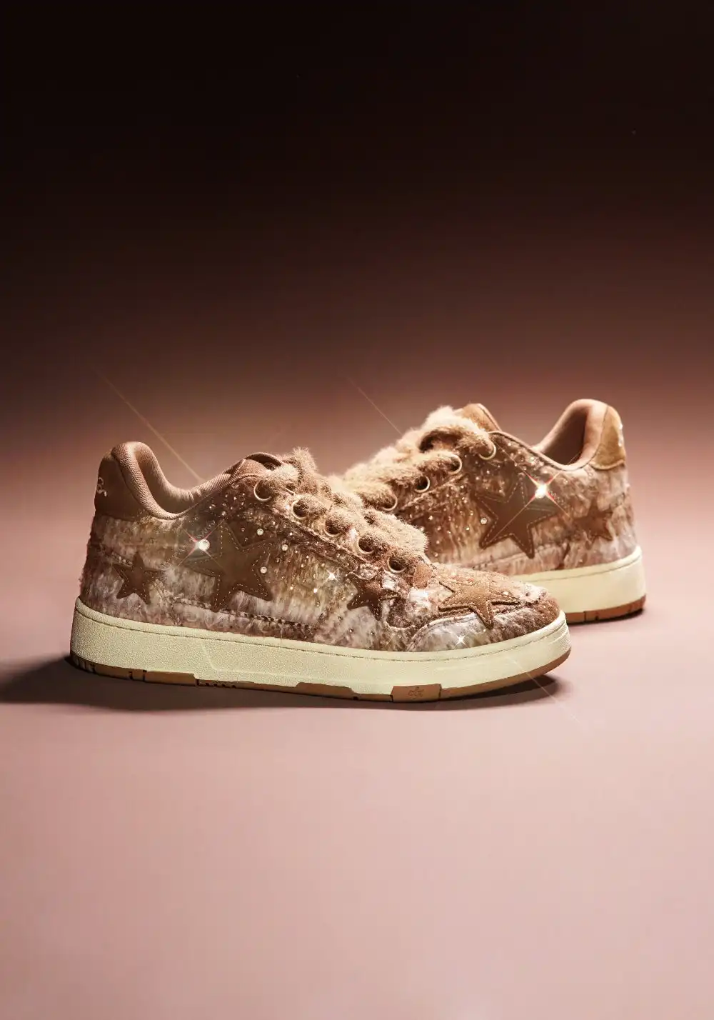 KAALIXTO丨Gradient Brown Fuzzy Star Sneaker