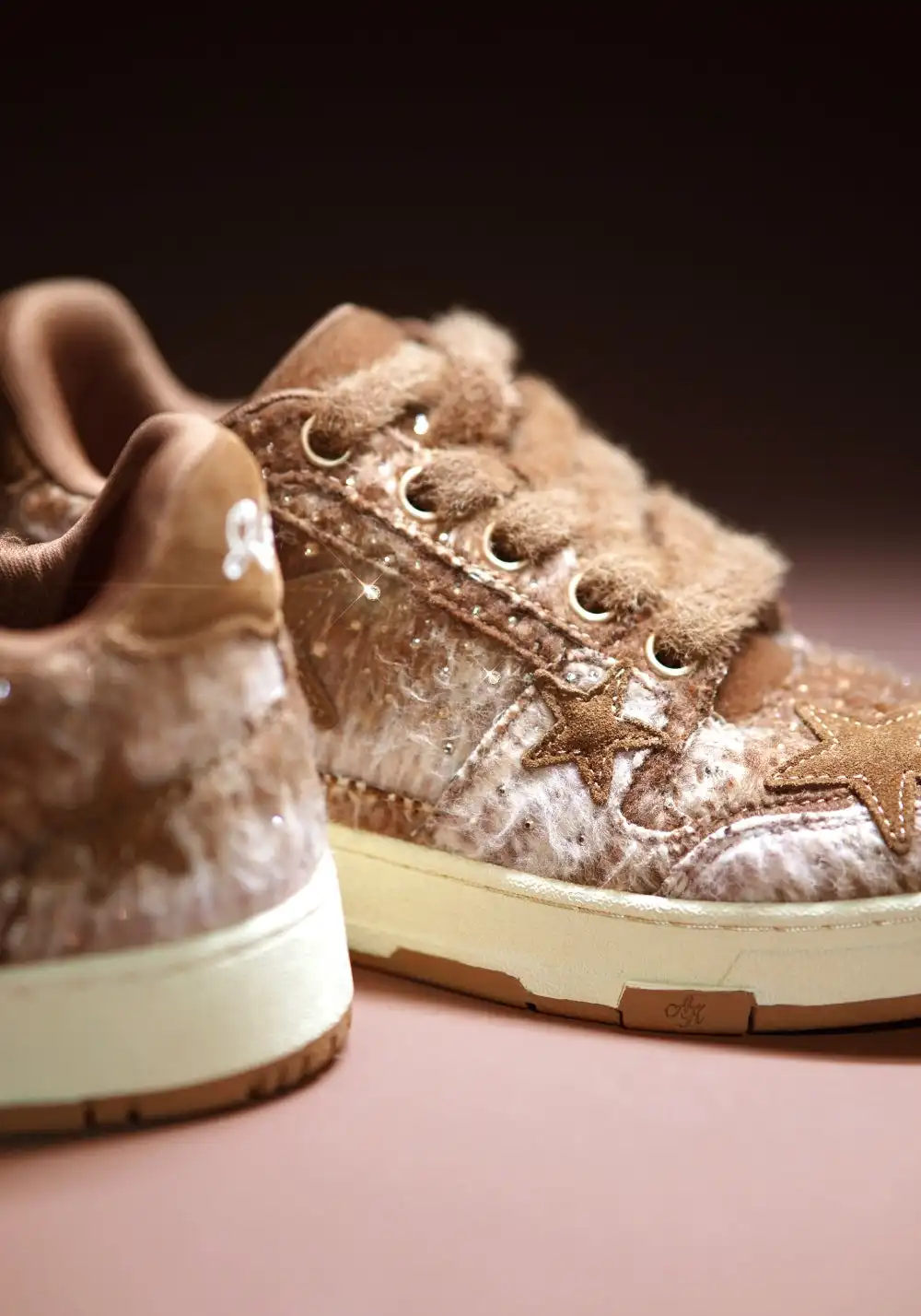 KAALIXTO丨Gradient Brown Fuzzy Star Sneaker