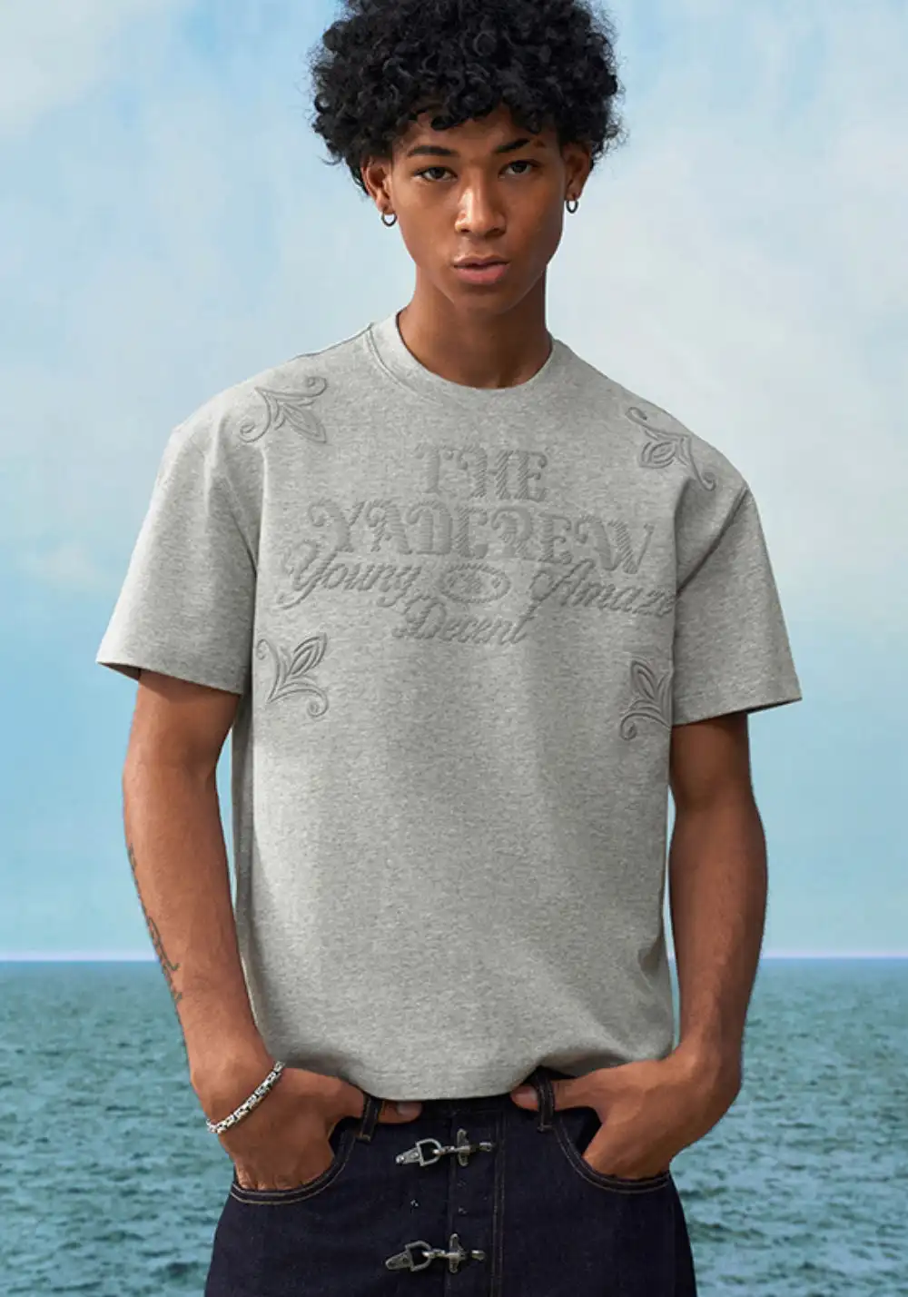 YADcrew丨YADcrew Slogan & Knot Tee-Gray