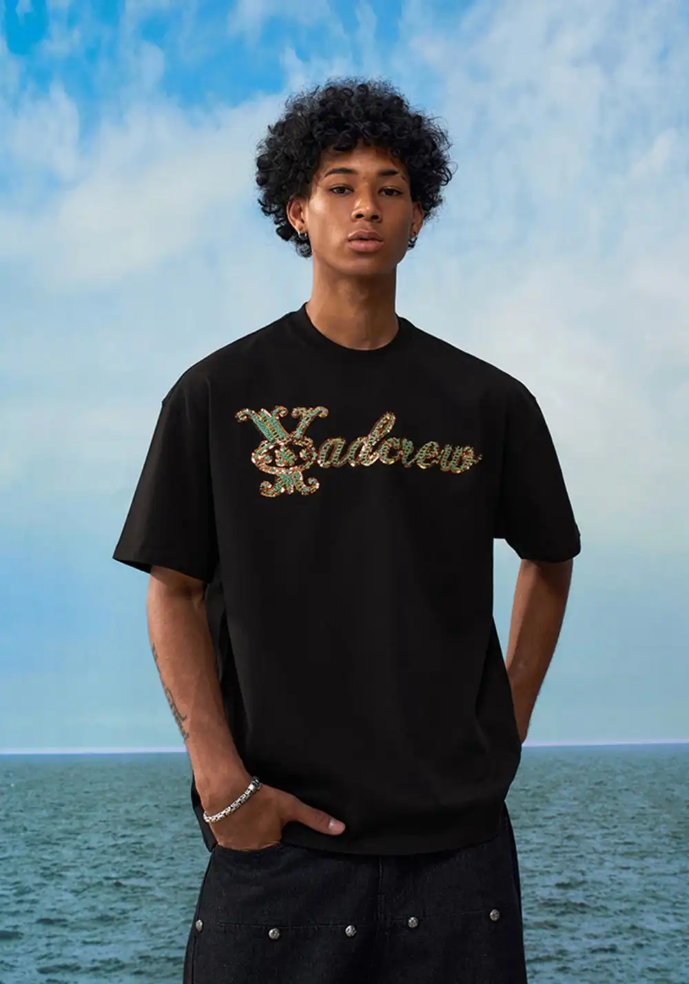 YADcrew丨YADcrew Beaded Pipe Embroidery Tee-Black