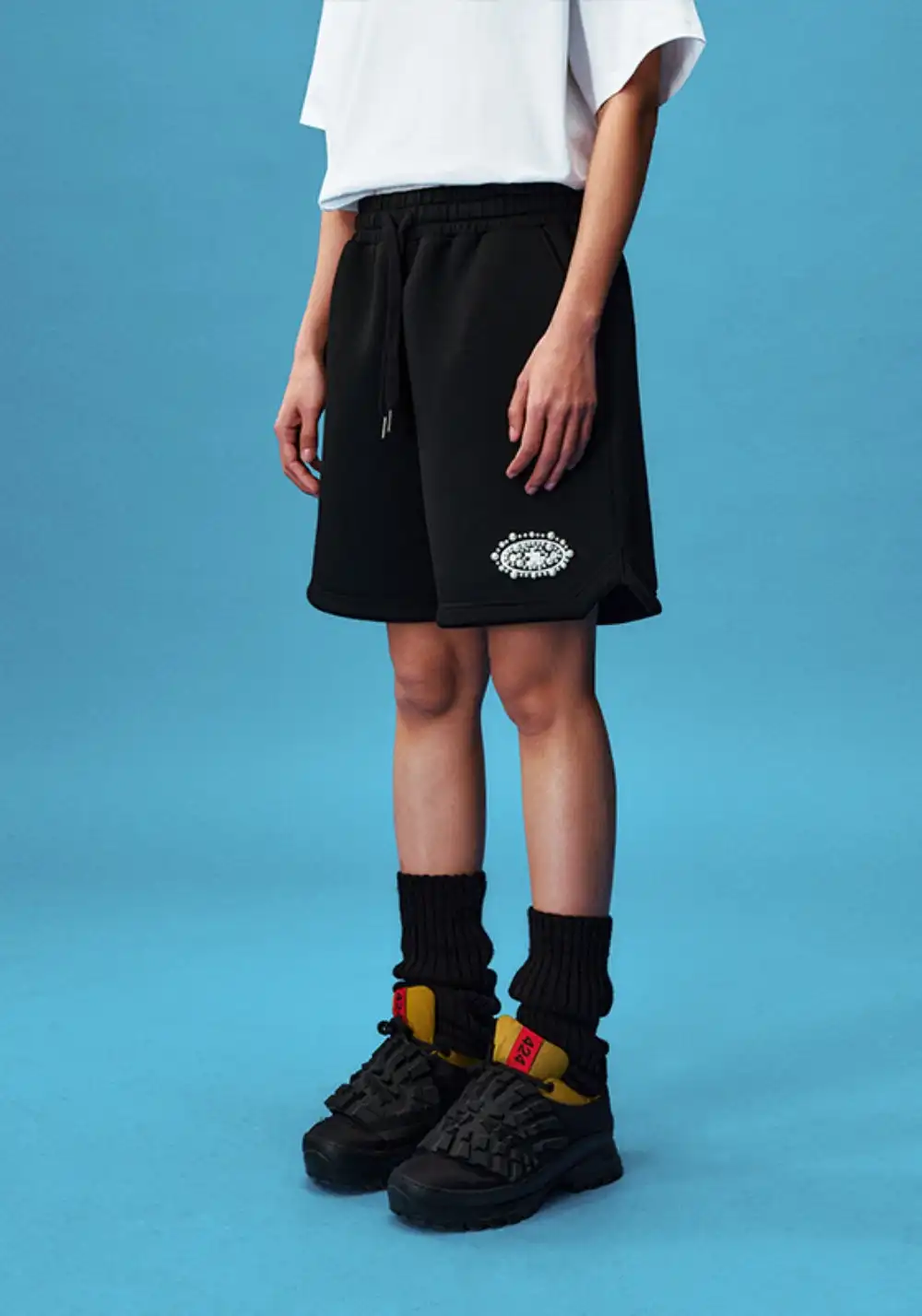YADcrew丨YADcrew Pearl Logo Shorts-Black