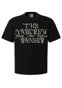 YADcrew丨YADcrew Pearl Slogan Tee-Black