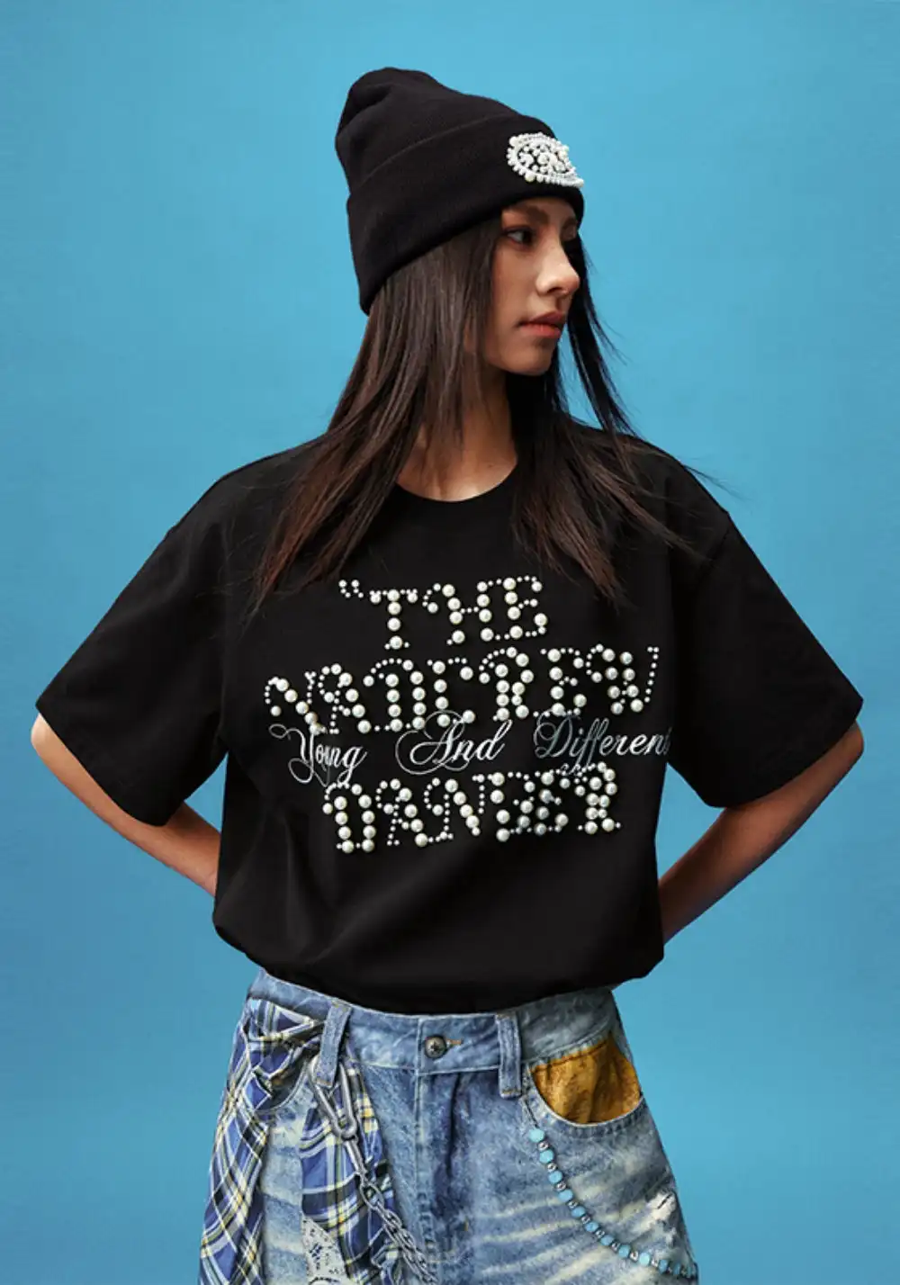 YADcrew丨YADcrew Pearl Slogan Tee-Black