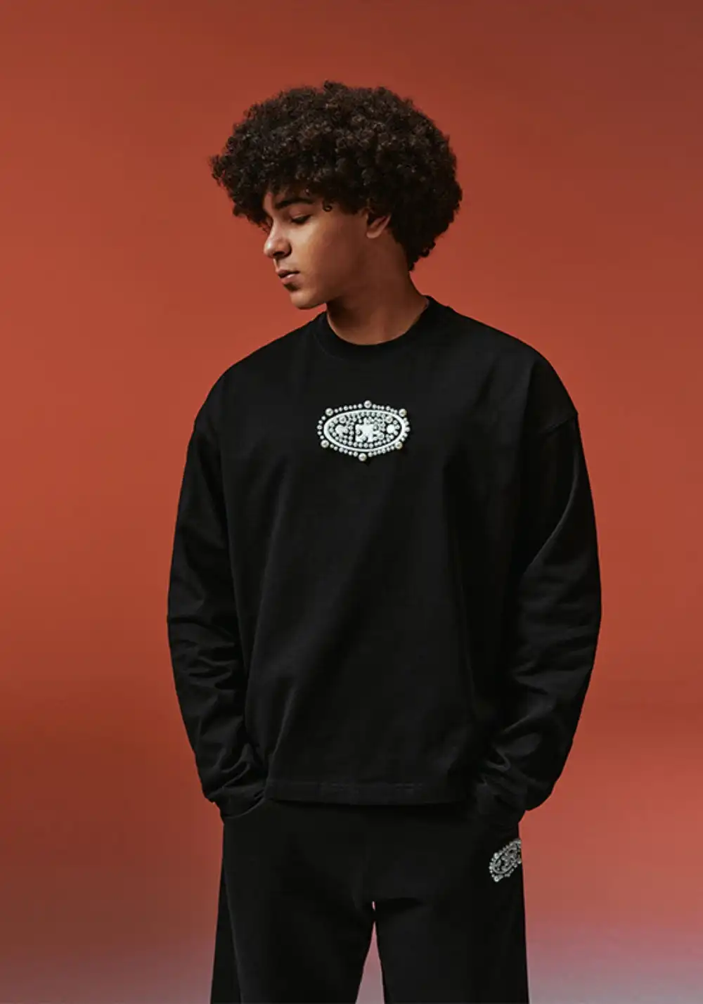 YADcrew丨Pearl Logo Long Sleeve