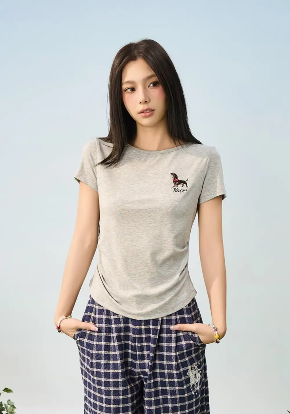 HARSH AND CRUEL丨Puppy Embroidery Fitted Tee