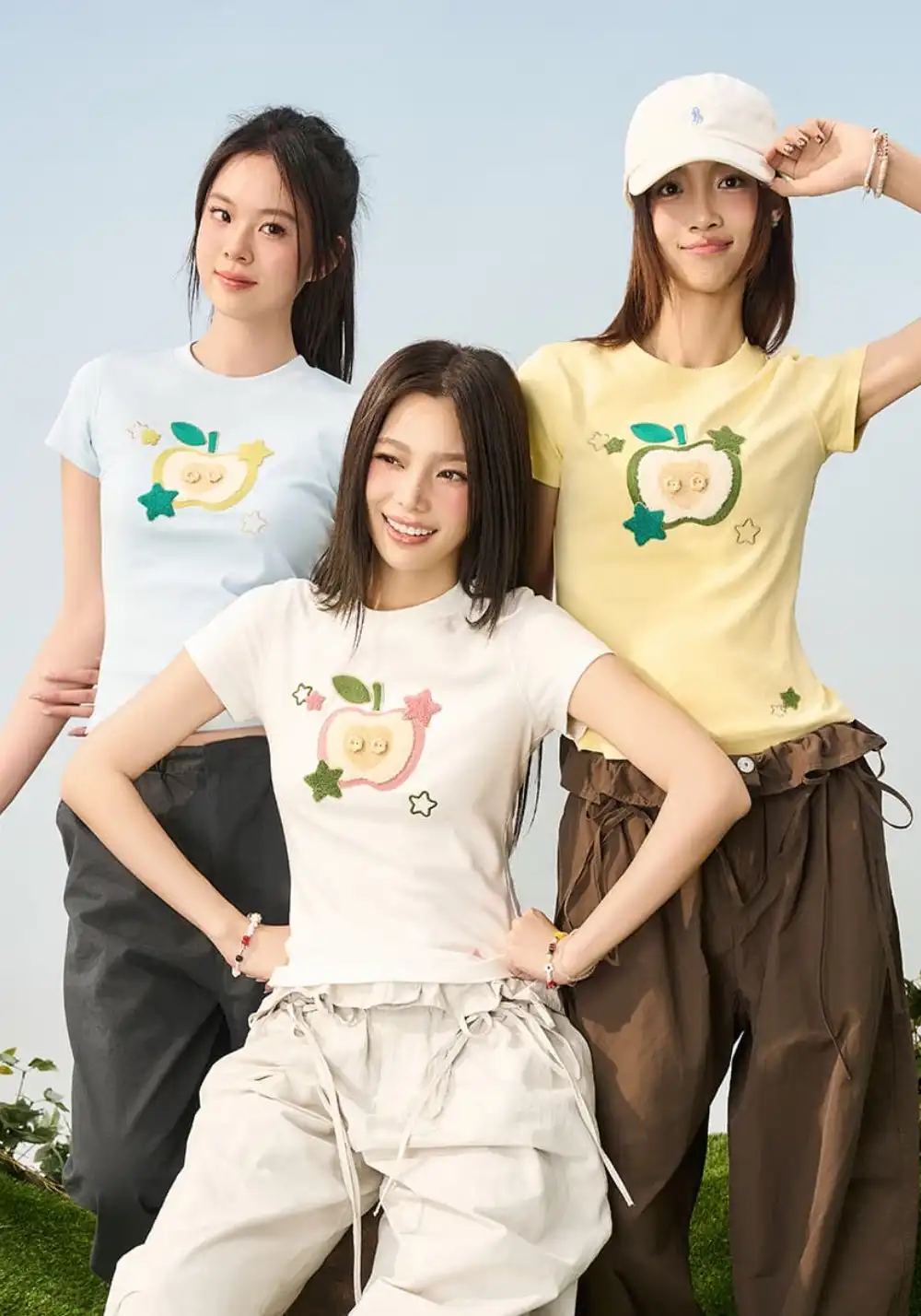 HARSH AND CRUEL丨Apple Embroidery Fitted Tee