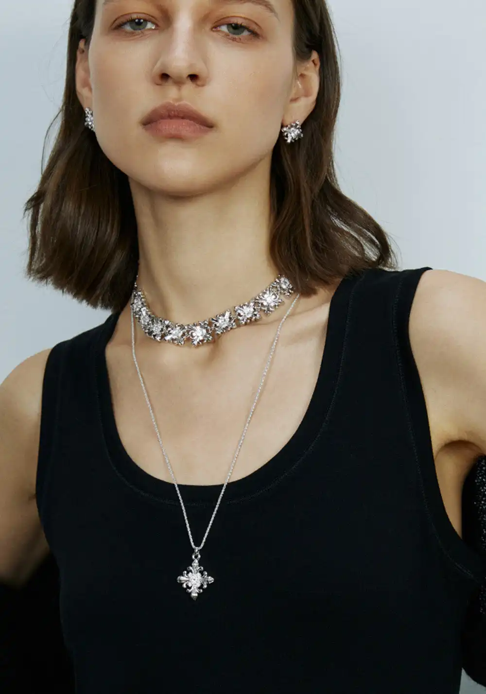 SUN HUNTER丨Long Iris Flower Necklace