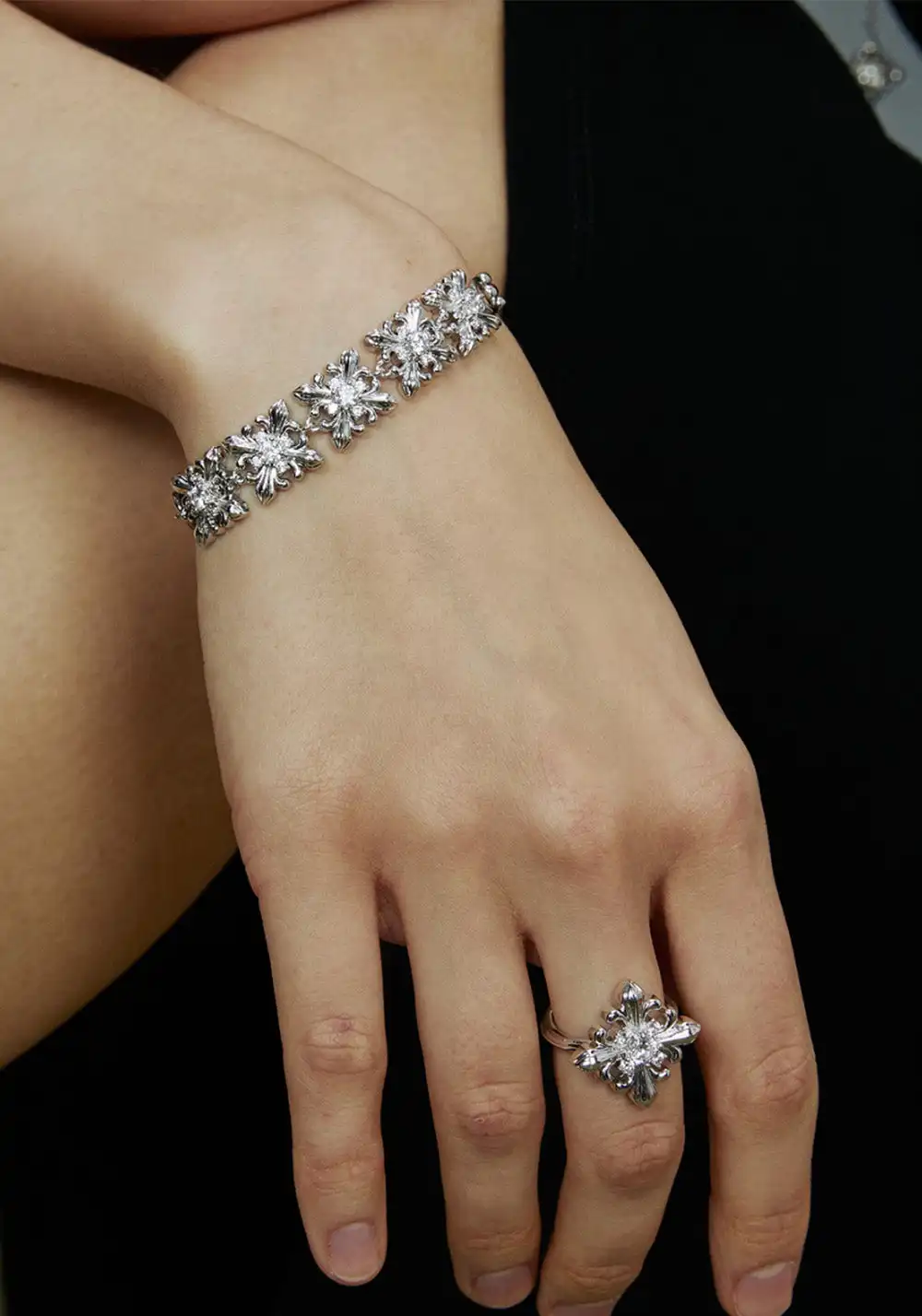 SUN HUNTER丨Small Iris Zircon Bracelet