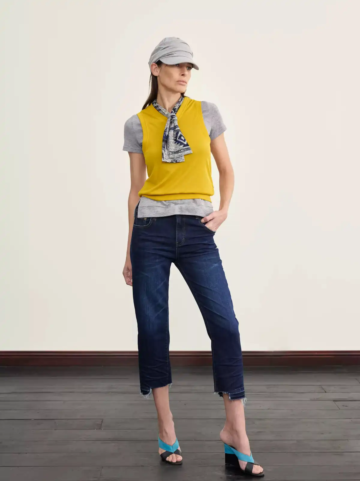 NyDkyel丨V-Neck Layering Knit Vest-Yellow