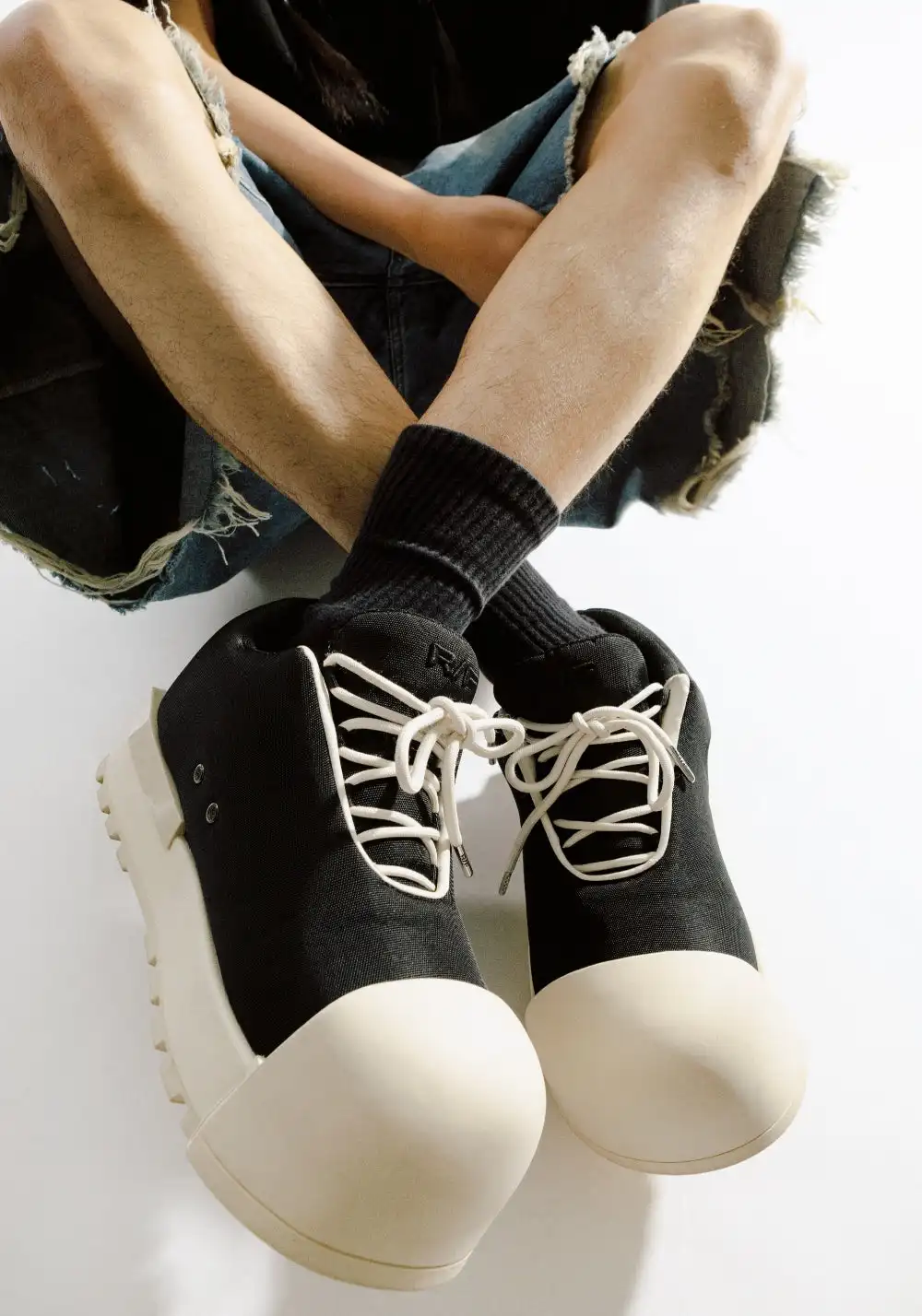 FVVO丨THICK SOLED LOW BOOTS-Black&White