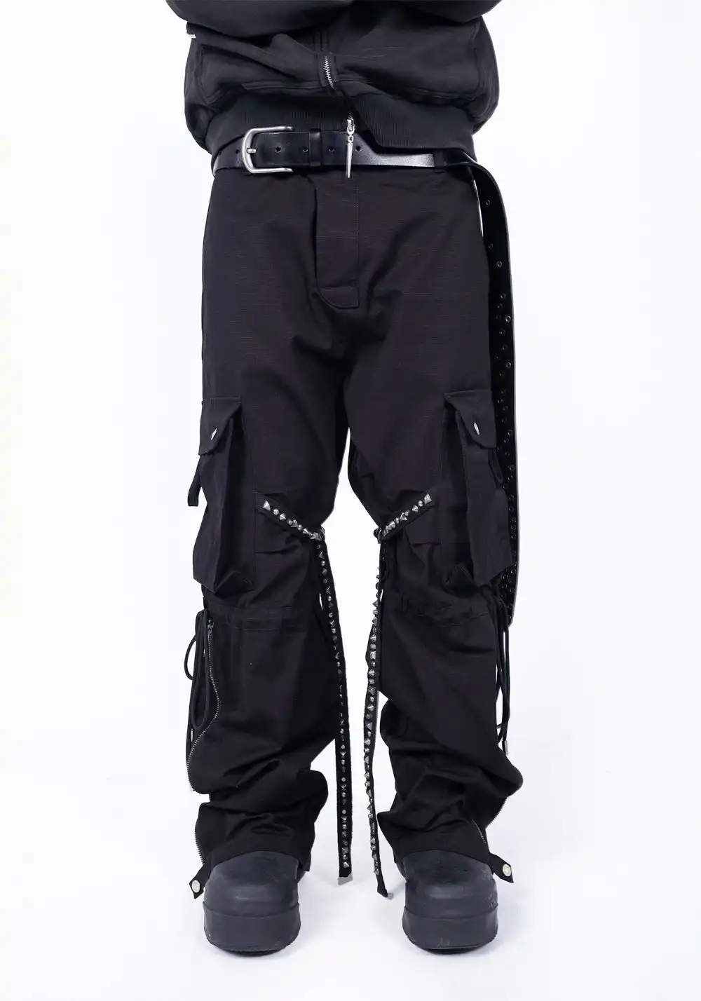 FVVO丨RIVET CARGO PANTS-Black