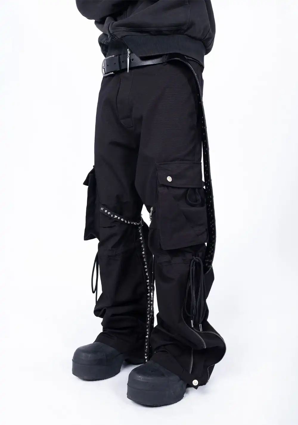 FVVO丨RIVET CARGO PANTS-Black
