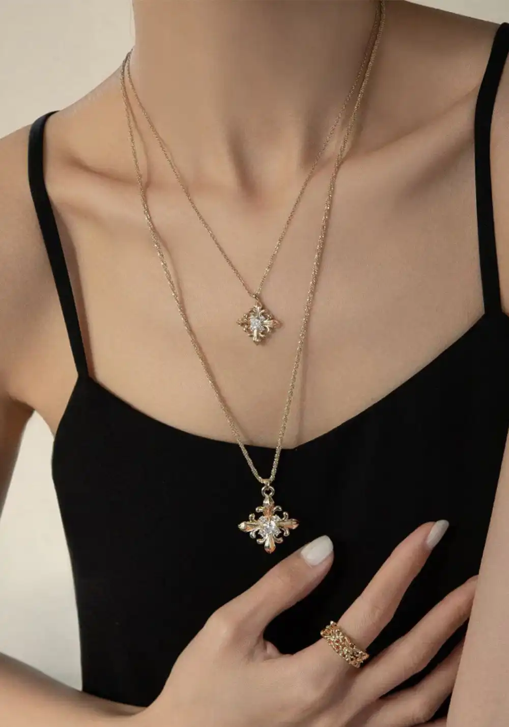 SUN HUNTER丨Minimalist Iris Pendant Chain