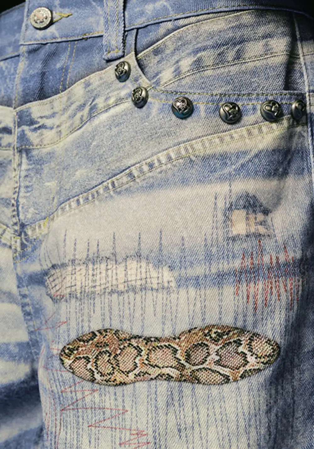 YADcrew丨YADcrew Python-Embossed Jeans