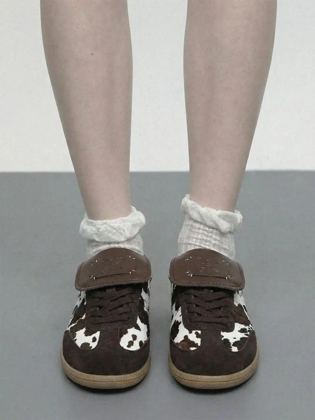 BellaLily丨Milk Print Casual Sneakers-Vintage Style-Brown