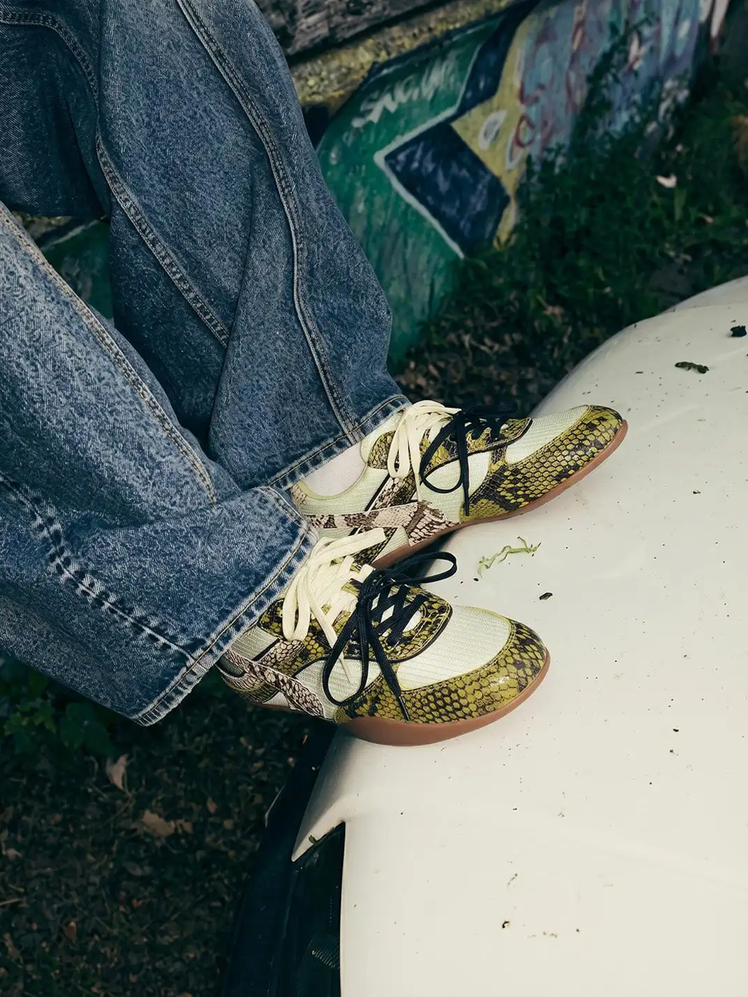 BellaLily丨Snake-Print Mesh Retro Running Shoes-Green
