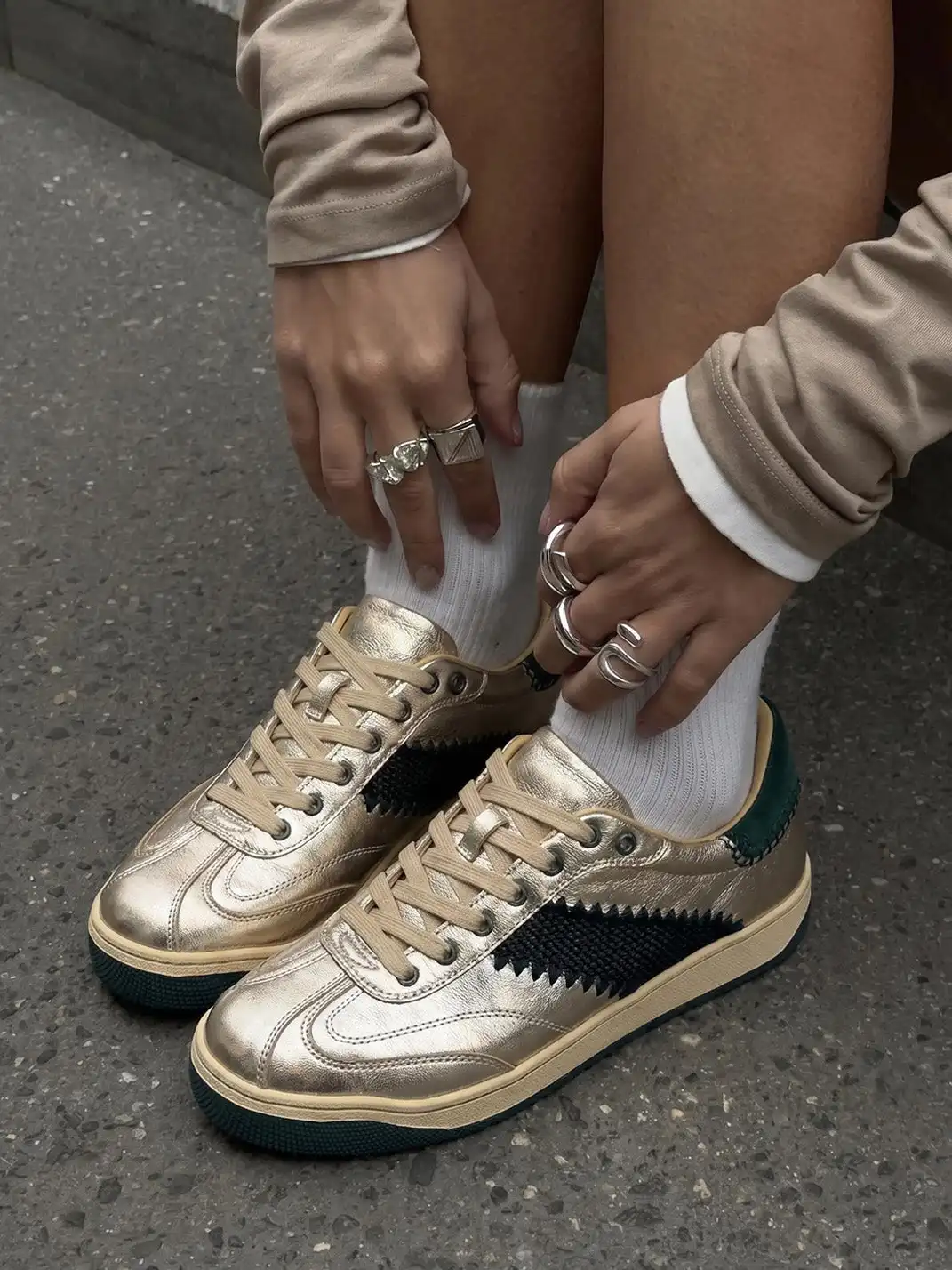BellaLily丨Gold Accent Low-Top Training Shoes-Green&Silver