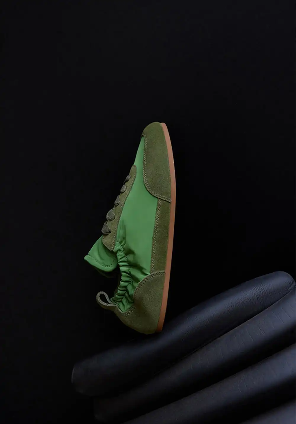 Le' Murmure | English Ivy Green Lambskin Vintage Sneakers