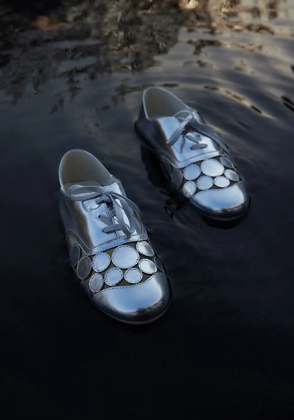 Le' Murmure | Embossed Cut-Out Slip-On Oxfords 