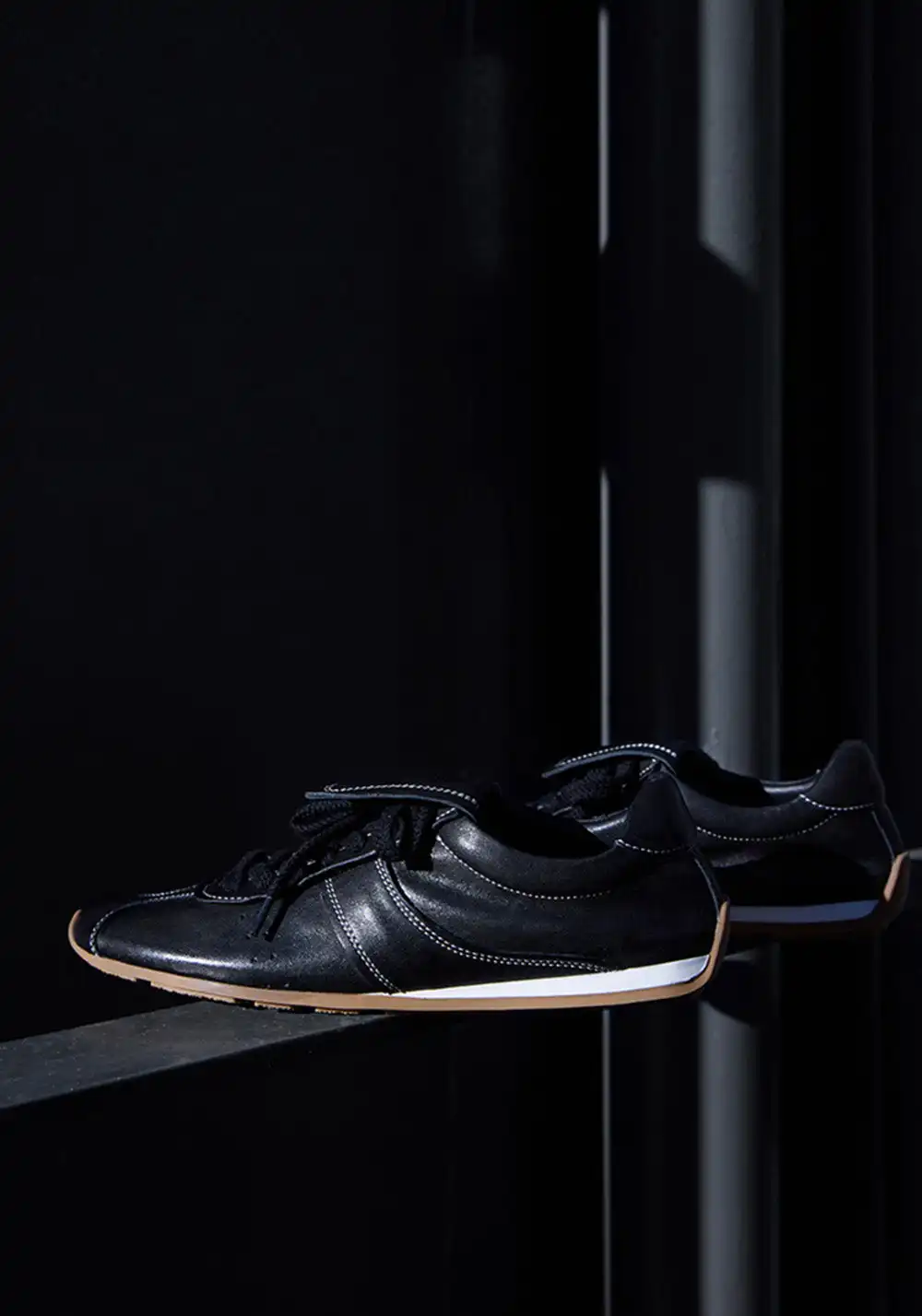 Le' Murmure | 90s Washed Vintage Leather Tennis Shoes
