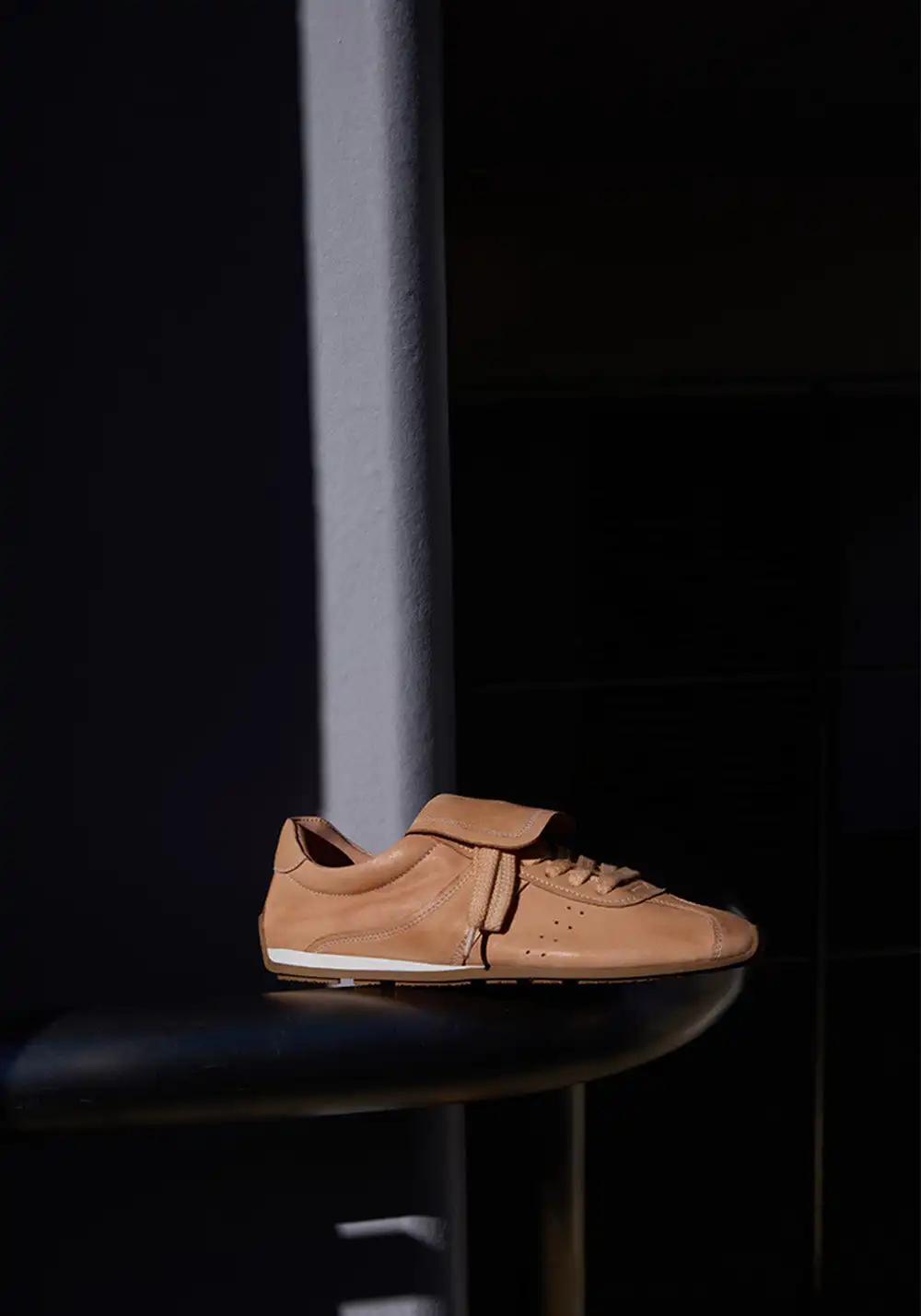 Le' Murmure | 90s Washed Vintage Leather Tennis Shoes