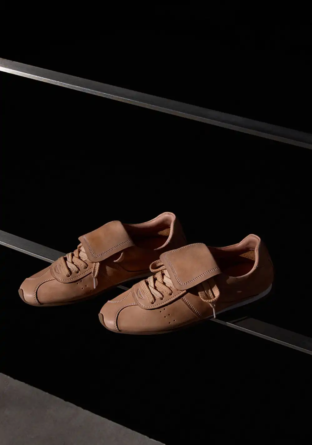 Le' Murmure | 90s Washed Vintage Leather Tennis Shoes