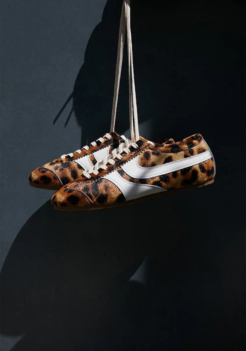 Le' Murmure | "Sunset Symphony" Horsehair Retro Training Shoes