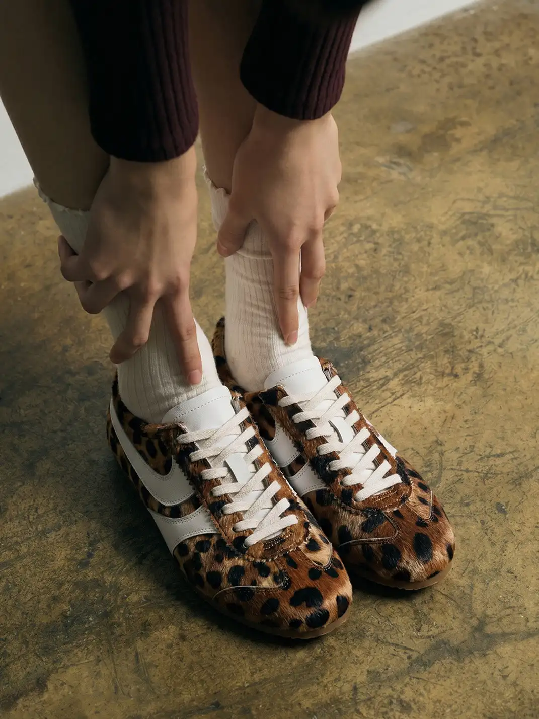 Le' Murmure | "Sunset Symphony" Horsehair Retro Training Shoes