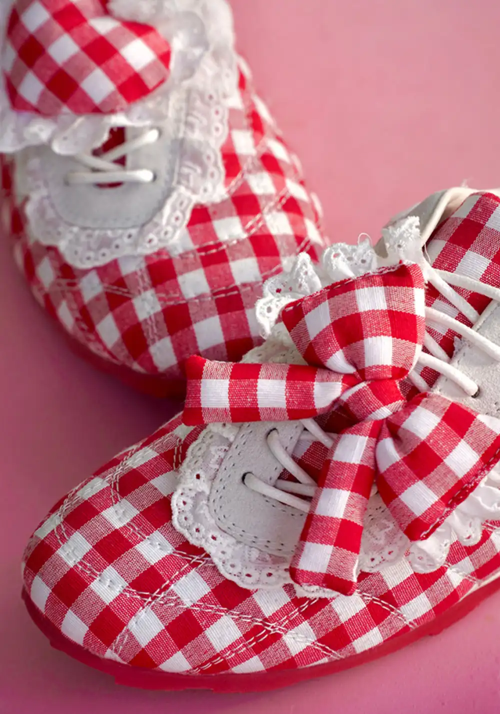 LeStream | Lucky Red Lace-Up Ballet FlatsĀ