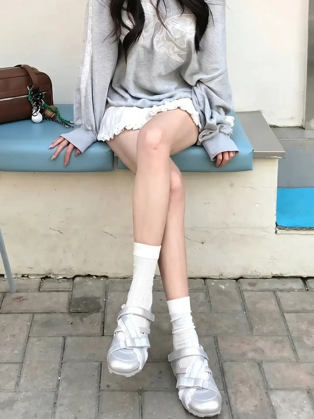 LeStream | Silver Mary Jane FlatsĀ