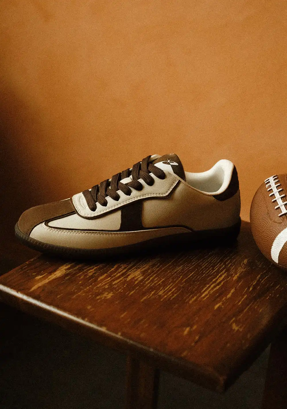 LeStream | Minimalist Training Shoes - Suede Accents
