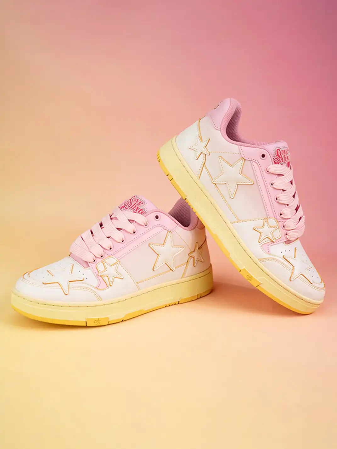 KAALIXTO | Valentine Star Platform Unisex Sneakers