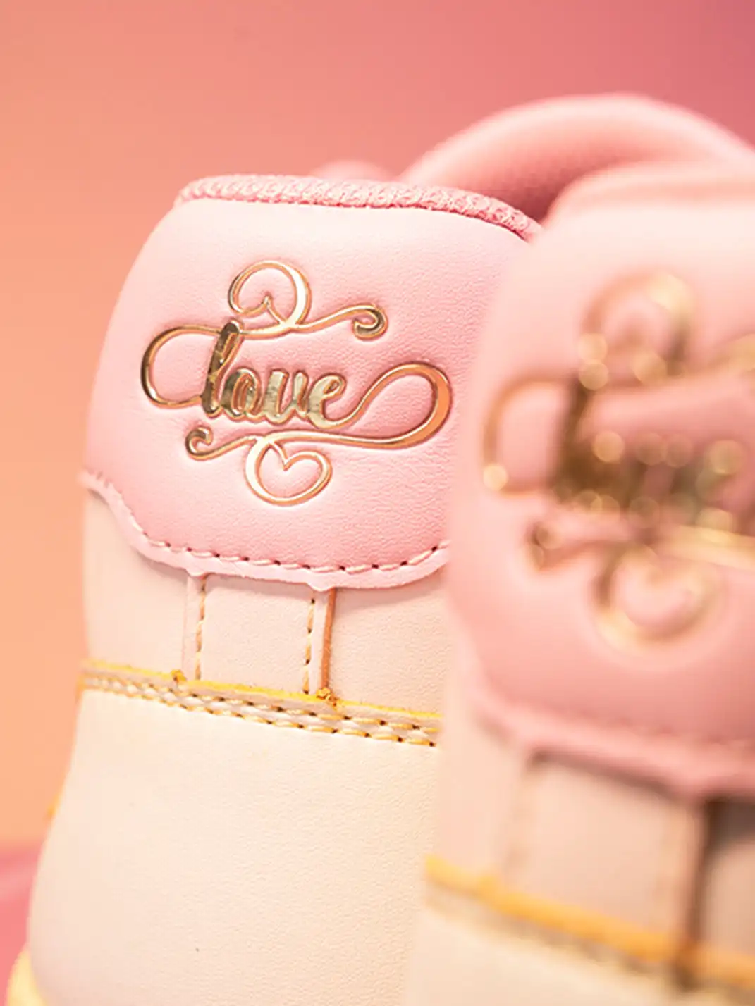 KAALIXTO | Valentine Star Platform Unisex Sneakers