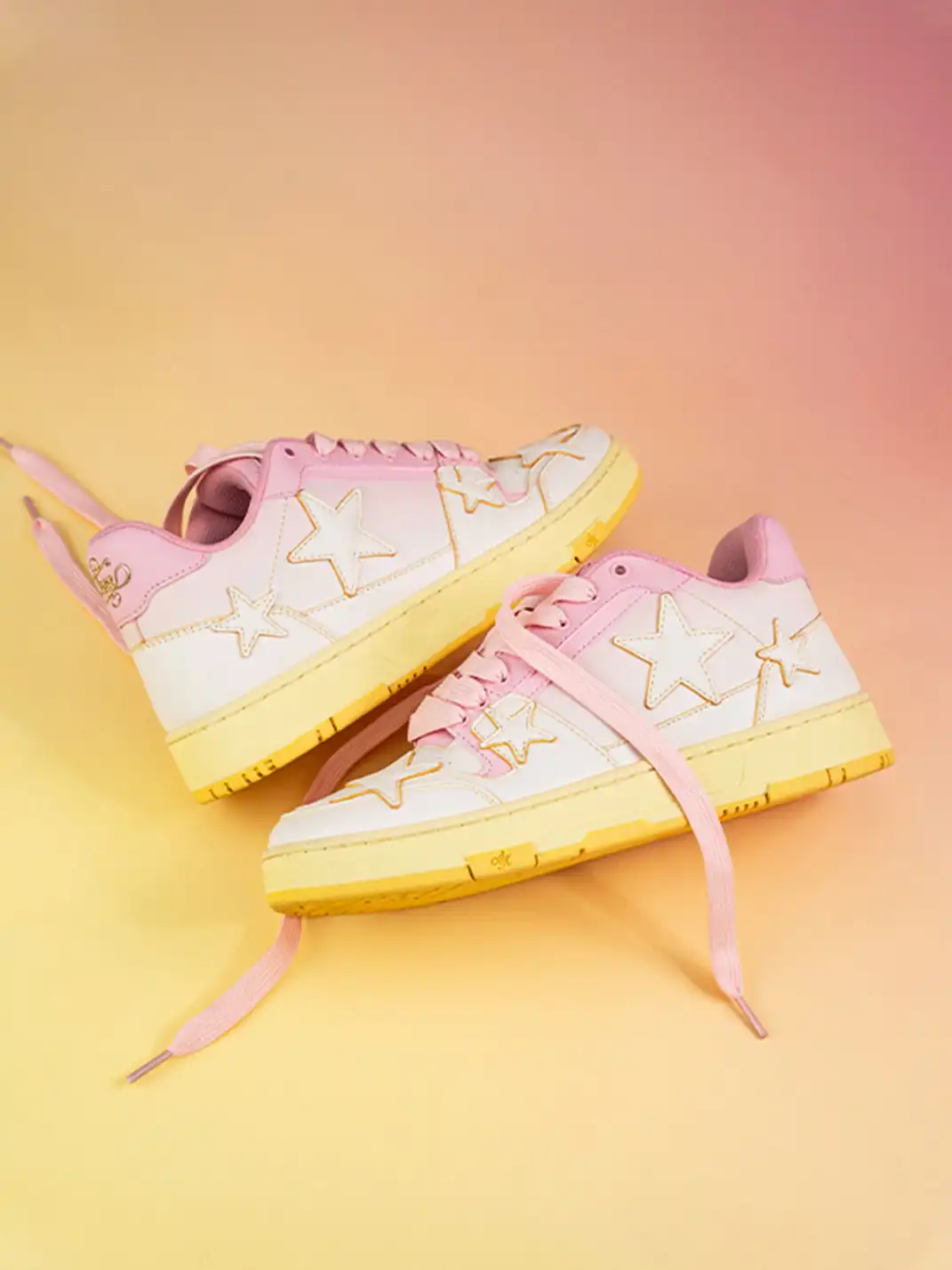 KAALIXTO | Valentine Star Platform Unisex Sneakers