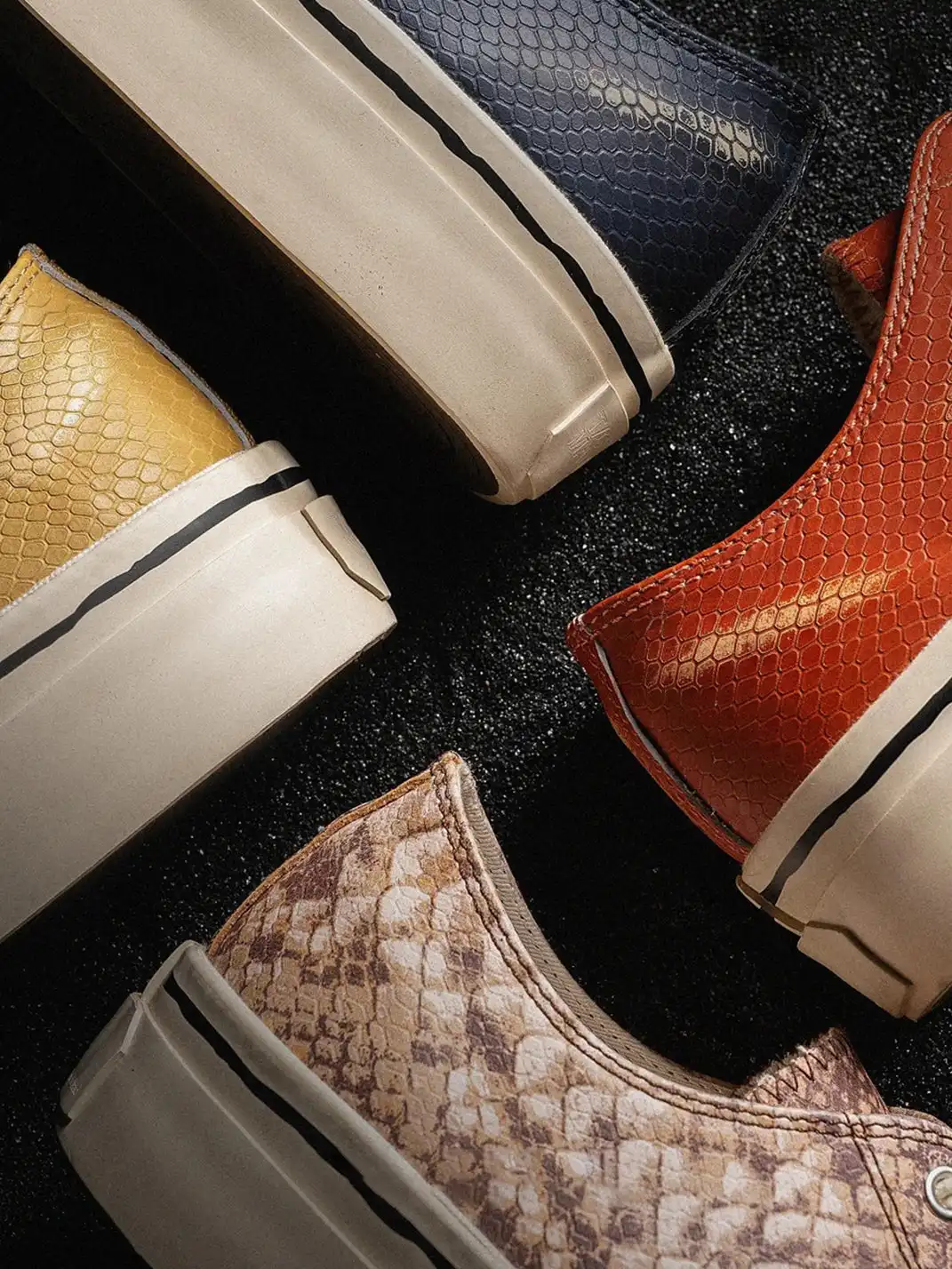 T/C MADE│030 Snake-Pattern Cowhide Low-Top Smiley Canvas Sneakers-Textured Color