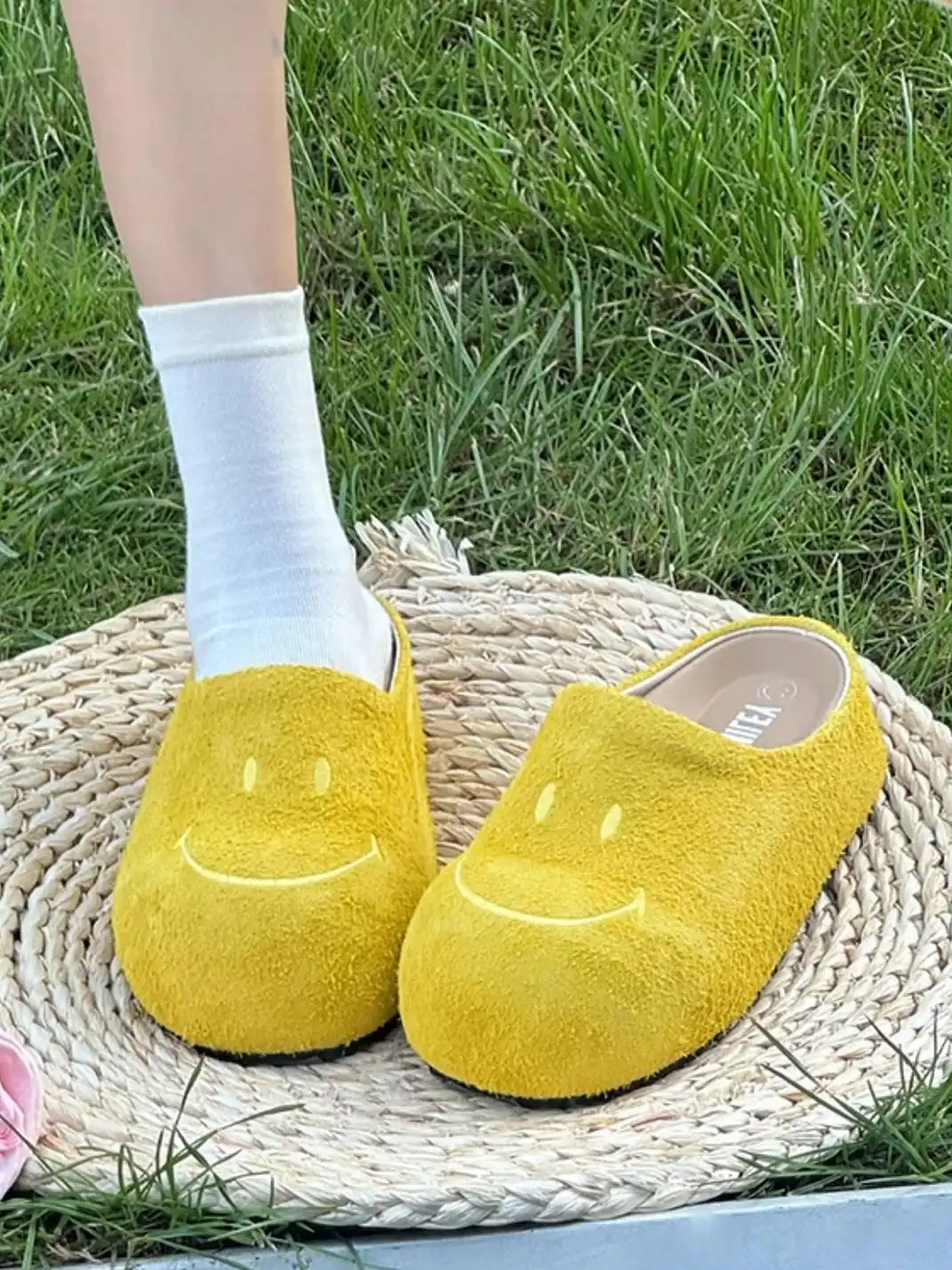 SMILEY | Chunky Slip-On Mule Sandals-Yellow