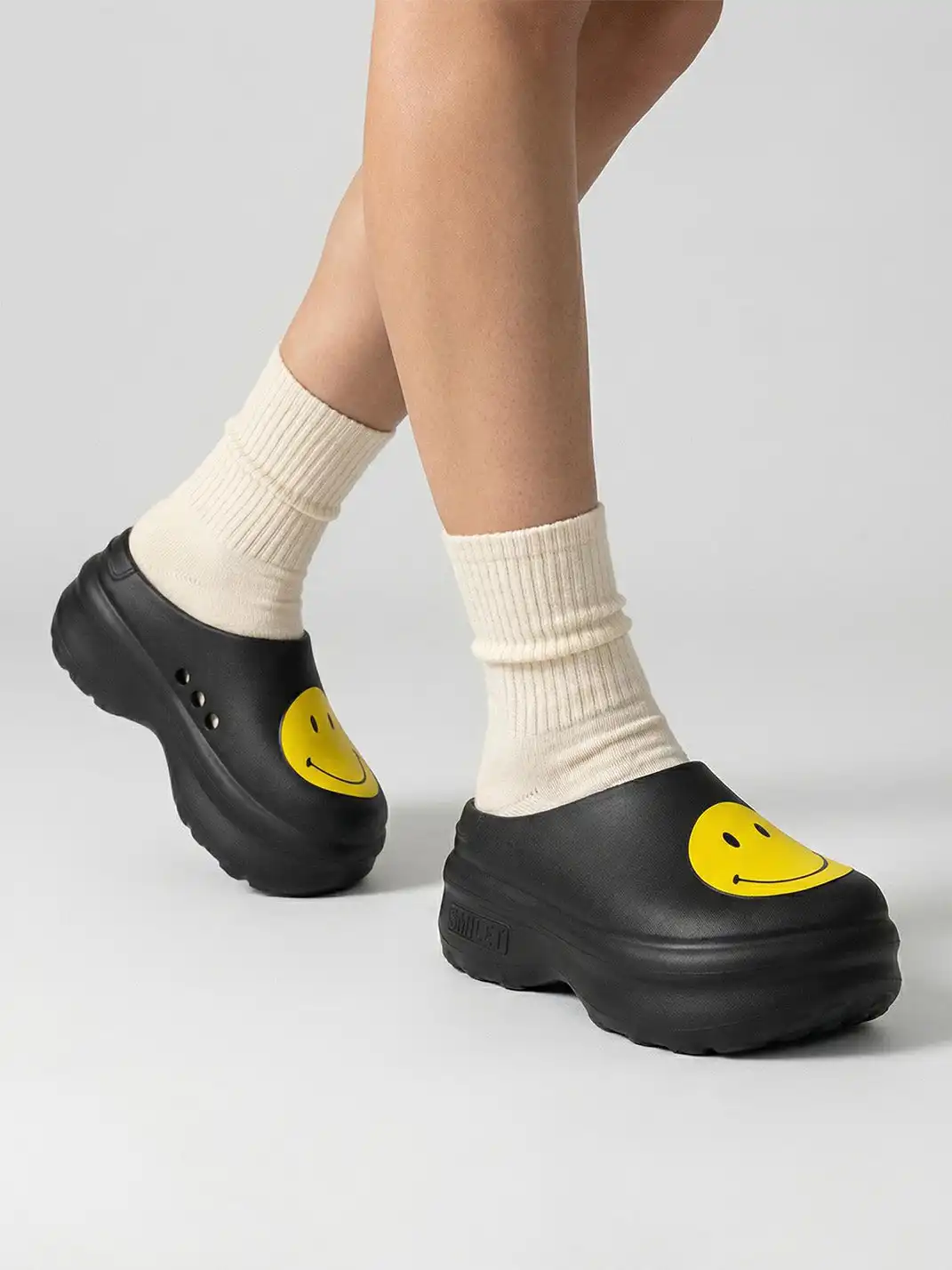 SMILEY | Slip-On Platform Chef Shoes-Black