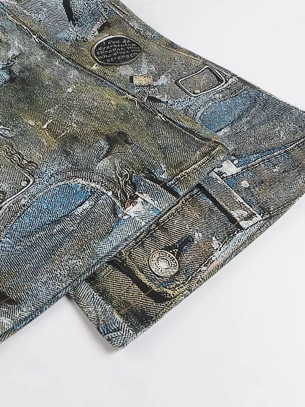 DND4DES | Distressed Chain Print Straight Jeans
