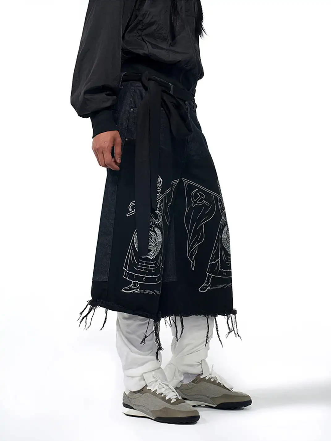 Fourth3ex | Embroidered Fringe Cropped Jeans